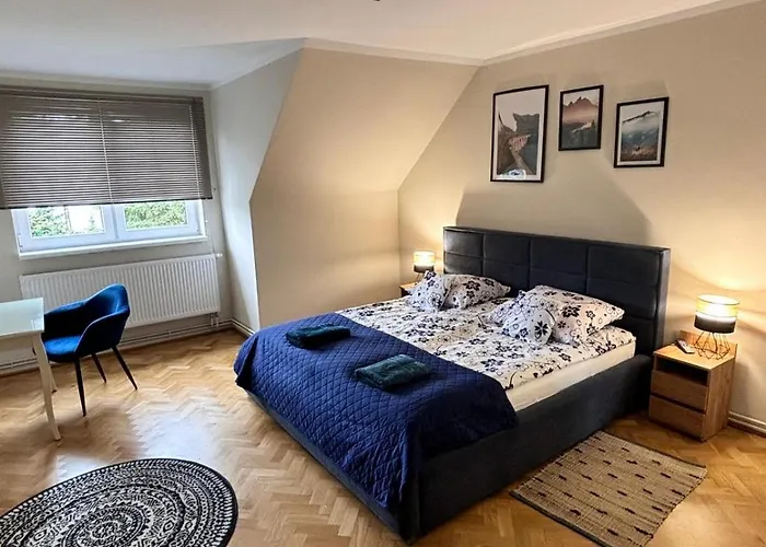 Apartament 27A